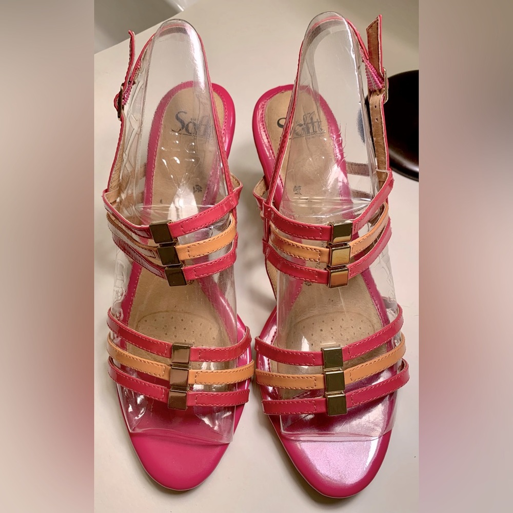 Sofft strappy wedge leather sandals size 10M